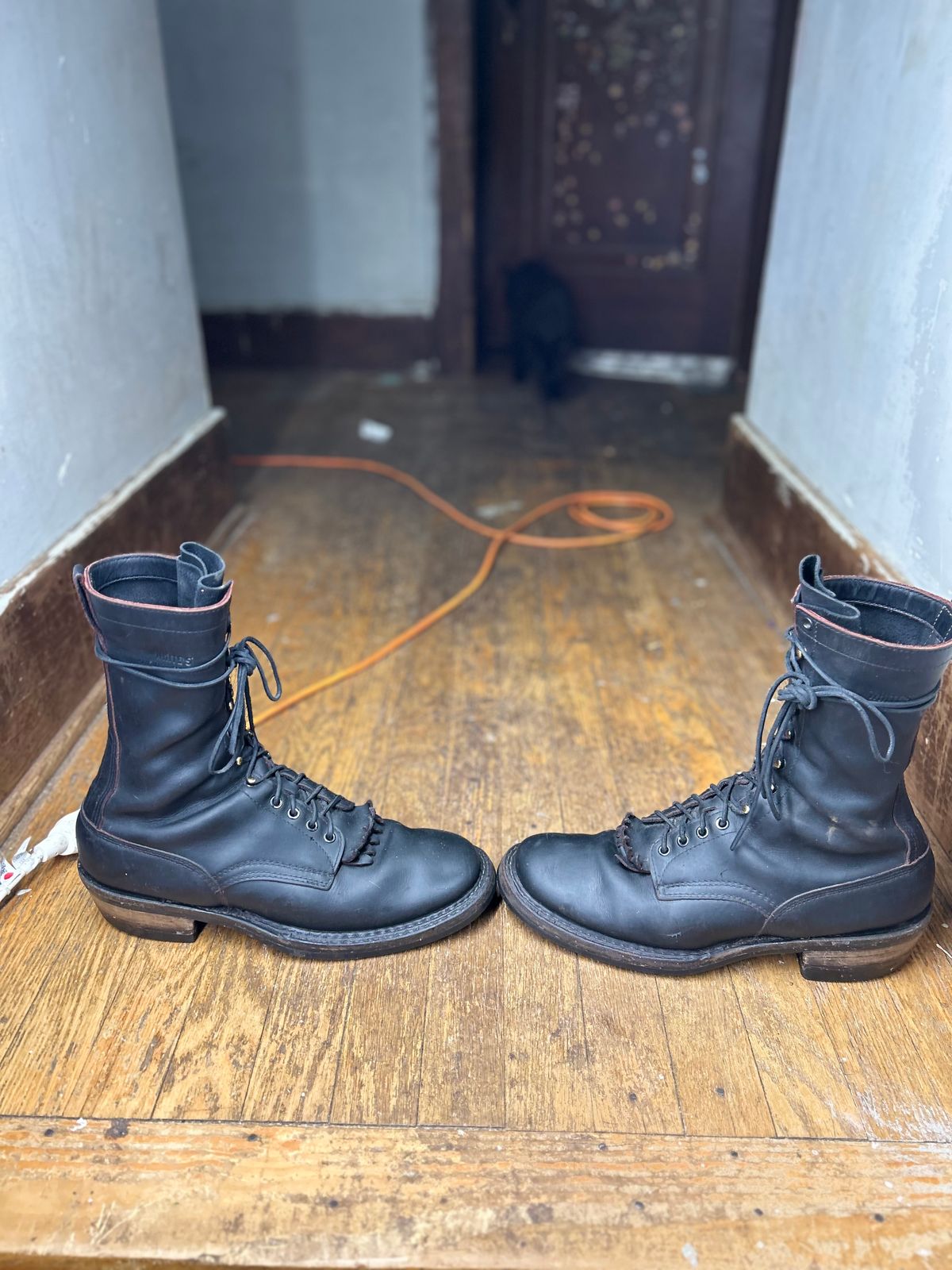 Photo by BlueAnarchy on February 6, 2026 of the White's Whites / X Rose Anvil Drifter 3.0 in Seidel Bloodcore.