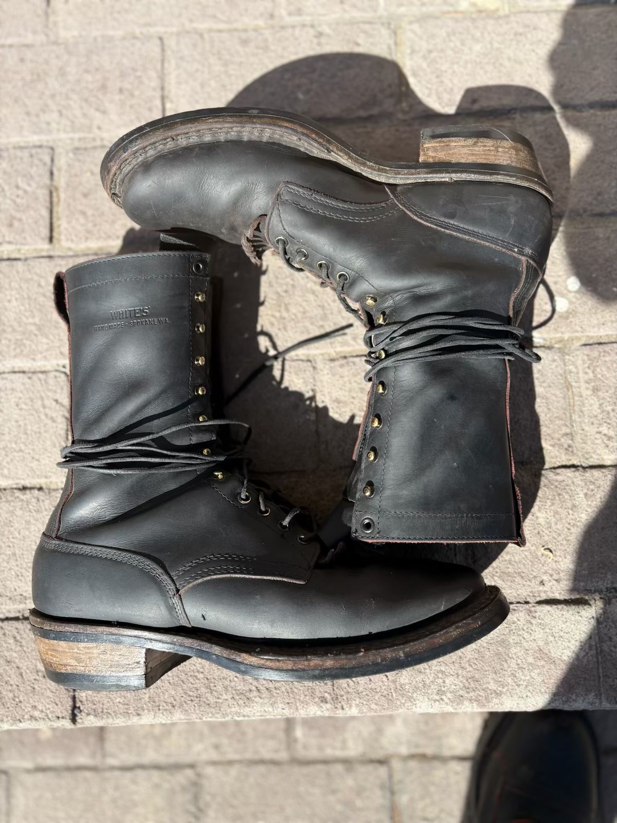 Photo by BlueAnarchy on March 2, 2026 of the White's Whites / X Rose Anvil Drifter 3.0 in Seidel Bloodcore.