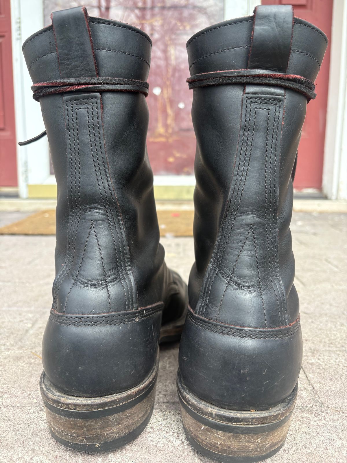 Photo by BlueAnarchy on April 3, 2026 of the White's Whites / X Rose Anvil Drifter 3.0 in Seidel Bloodcore.