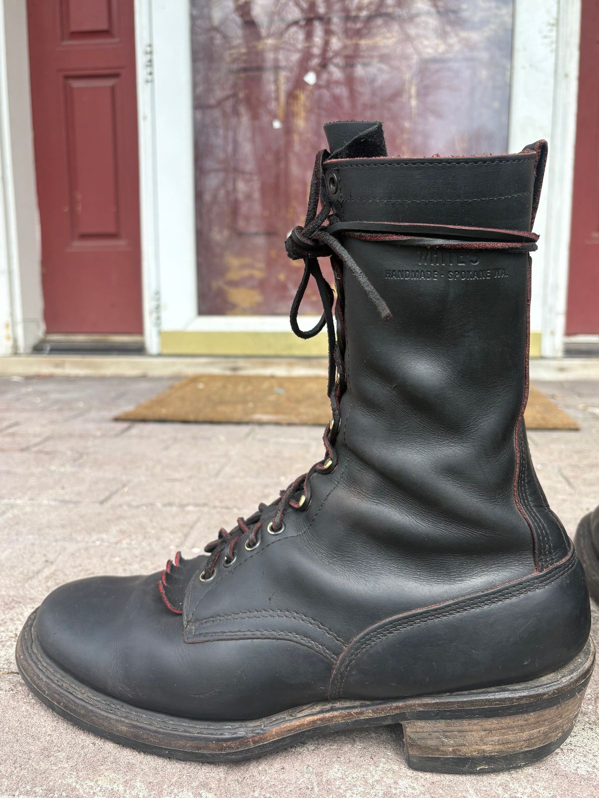 Photo by BlueAnarchy on April 3, 2026 of the White's Whites / X Rose Anvil Drifter 3.0 in Seidel Bloodcore.