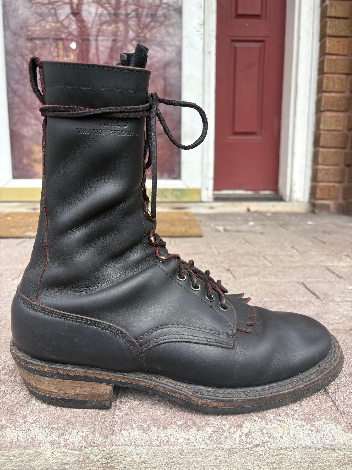 Photo by BlueAnarchy on April 3, 2026 of the White's Whites / X Rose Anvil Drifter 3.0 in Seidel Bloodcore.