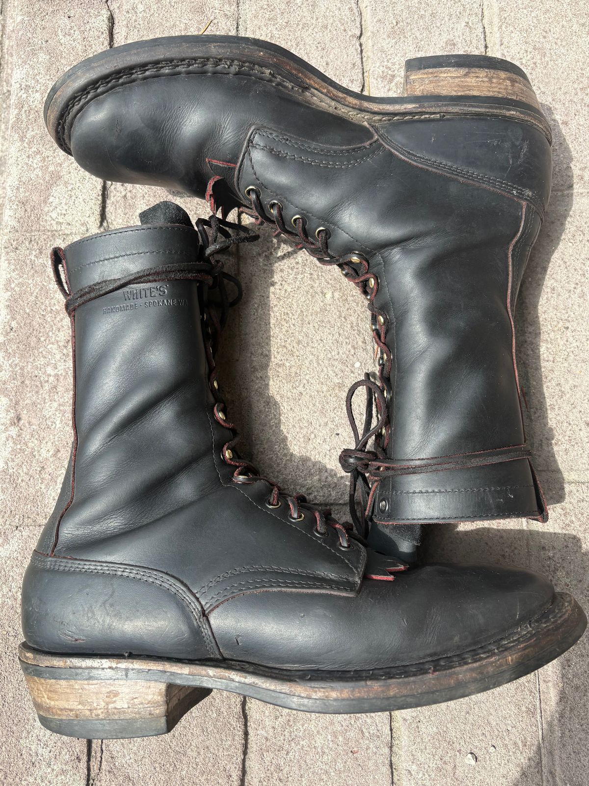 Photo by BlueAnarchy on April 3, 2026 of the White's Whites / X Rose Anvil Drifter 3.0 in Seidel Bloodcore.