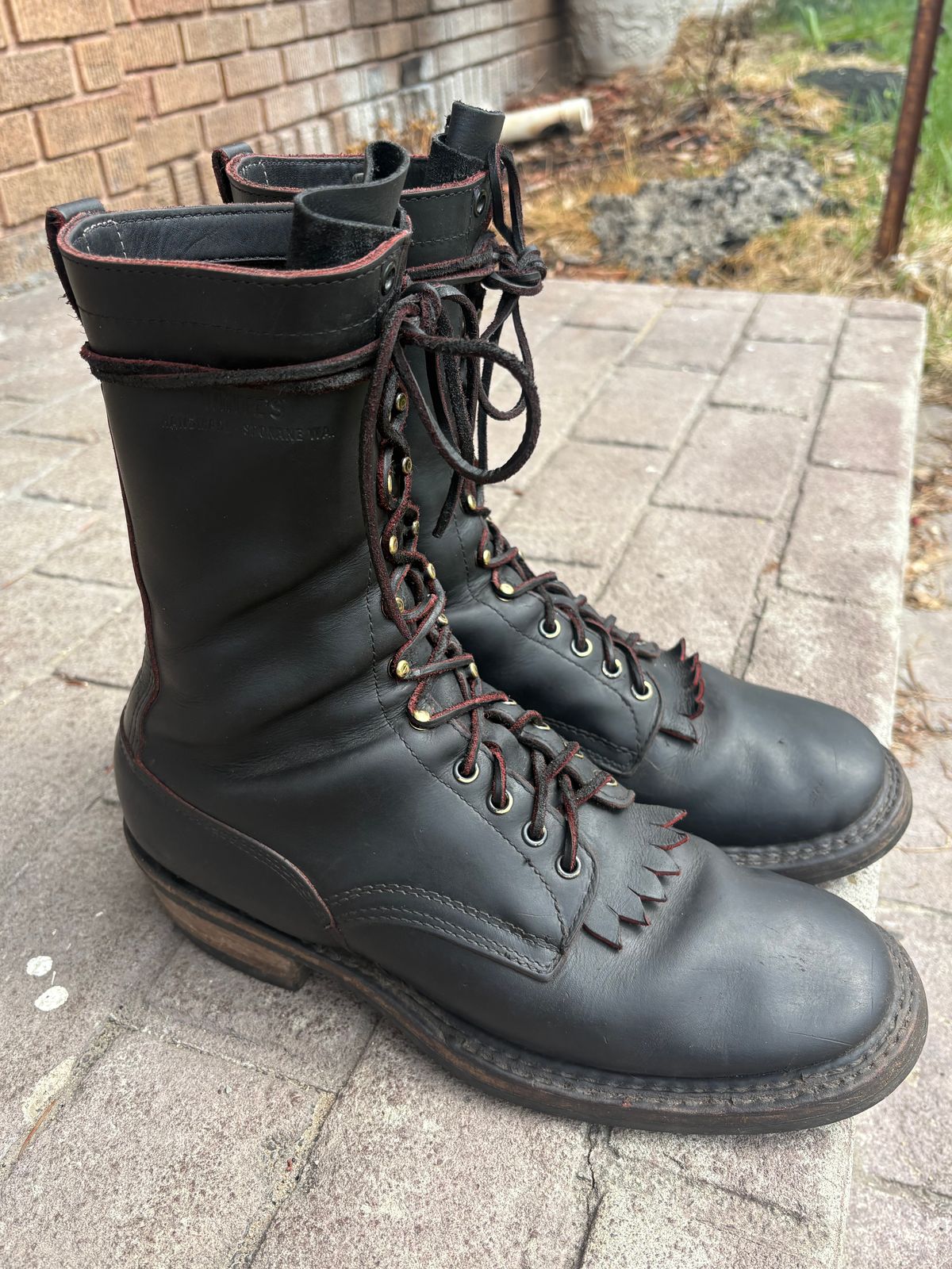 Photo by BlueAnarchy on April 3, 2026 of the White's Whites / X Rose Anvil Drifter 3.0 in Seidel Bloodcore.