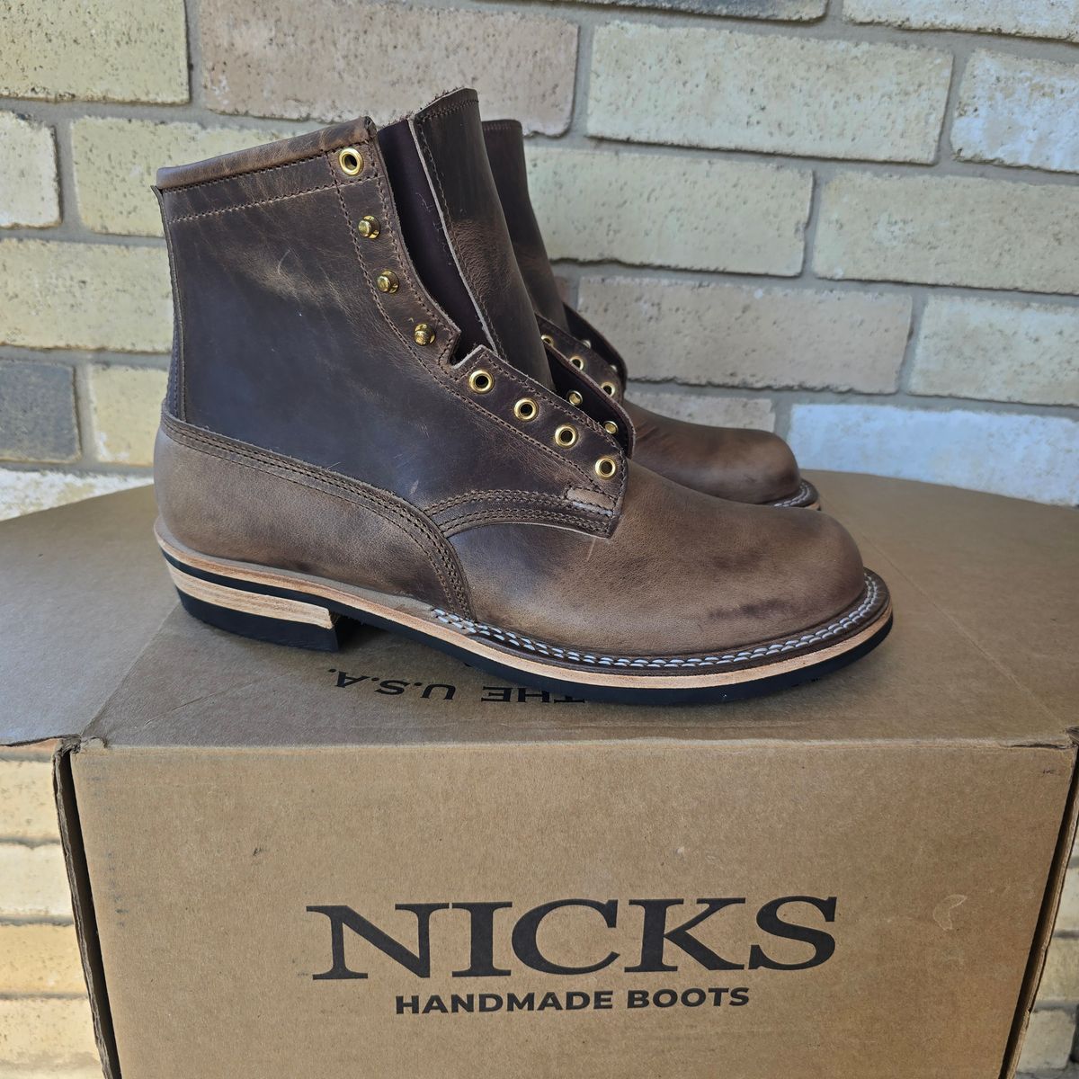 Photo by Aurora on November 2, 2025 of the Nicks Hd Lace Up in Predator Natural.