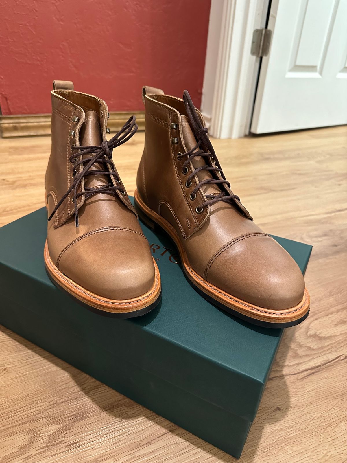 Photo by ds on November 19, 2024 of the Rancourt & Co. Byron Boot in Horween Natural Chromexcel.