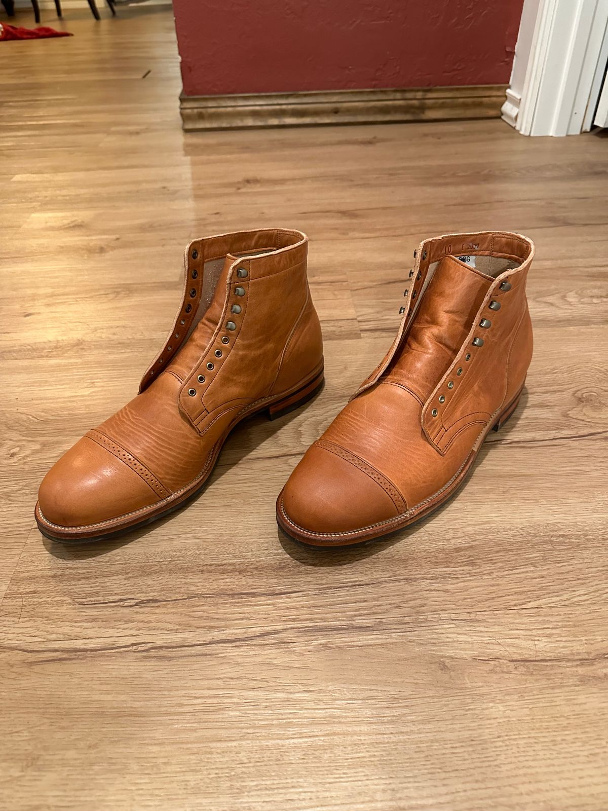 Photo by ds on March 8, 2025 of the Viberg Service Boot in Horween Natural Dublin.