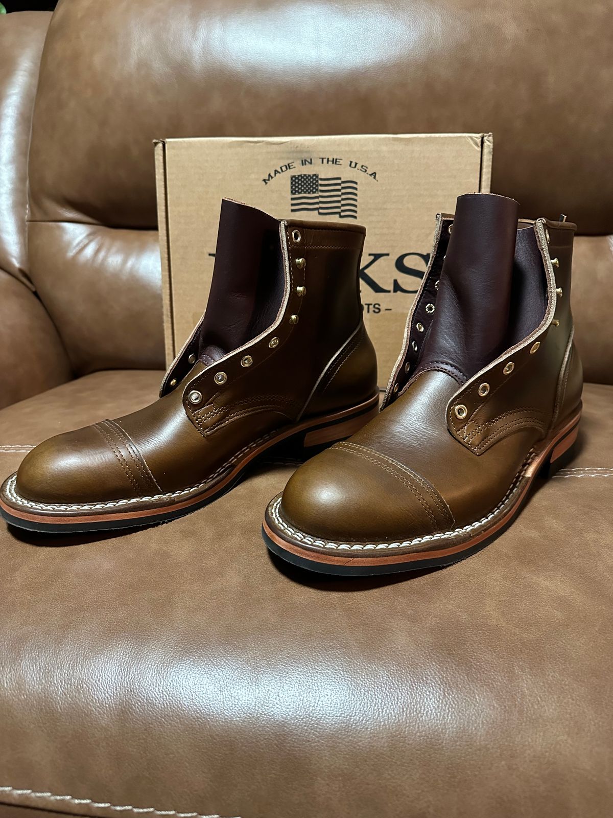 Photo by ds on January 7, 2025 of the Nicks x Parkhurst V3 in Horween Shackleton Cognac.