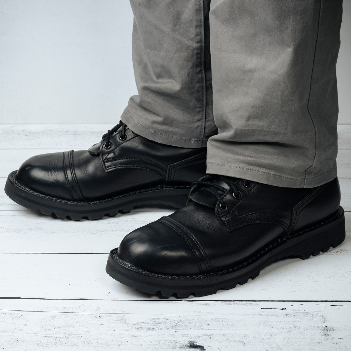 Photo by domestictourist on October 6, 2024 of the Nicks Handmade Boots 365 Stitchdown MTO in Horween Black Chromexcel.