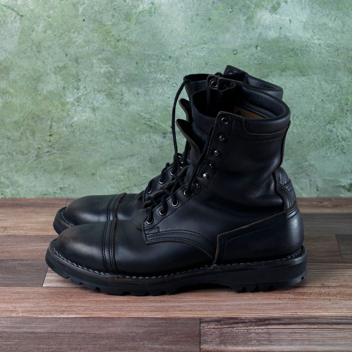 Photo by domestictourist on January 6, 2025 of the Nicks Handmade Boots 365 Stitchdown MTO in Horween Black Chromexcel.