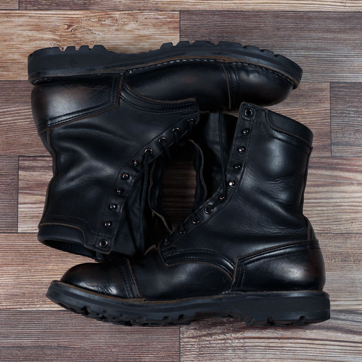 Photo by domestictourist on February 5, 2025 of the Nicks Handmade Boots 365 Stitchdown MTO in Horween Black Chromexcel.