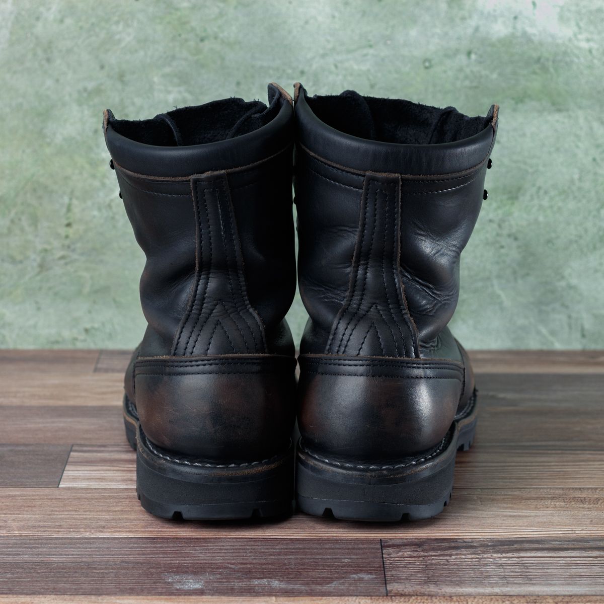 Photo by domestictourist on March 6, 2025 of the Nicks Handmade Boots 365 Stitchdown MTO in Horween Black Chromexcel.
