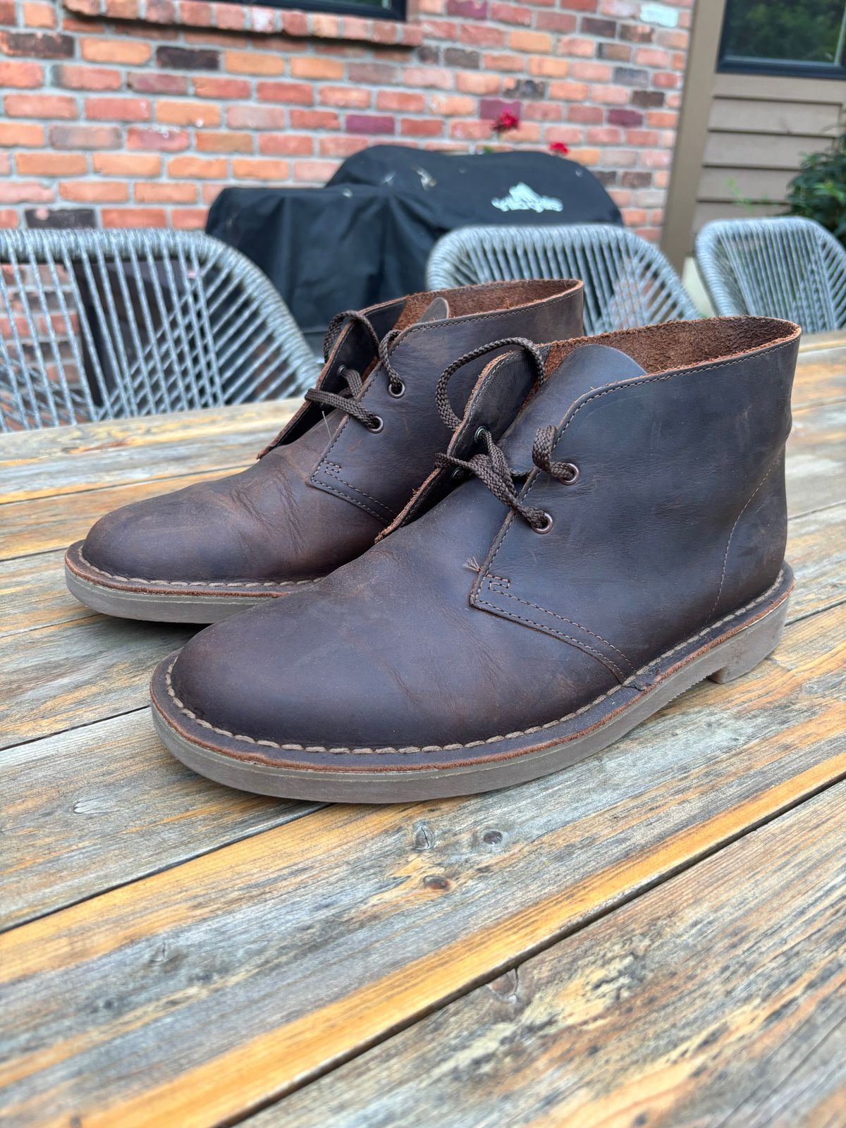 Photo by Sober_And_Faded on August 14, 2025 of the Clarks Bushacre 3 in Dark Brown Beeswax.