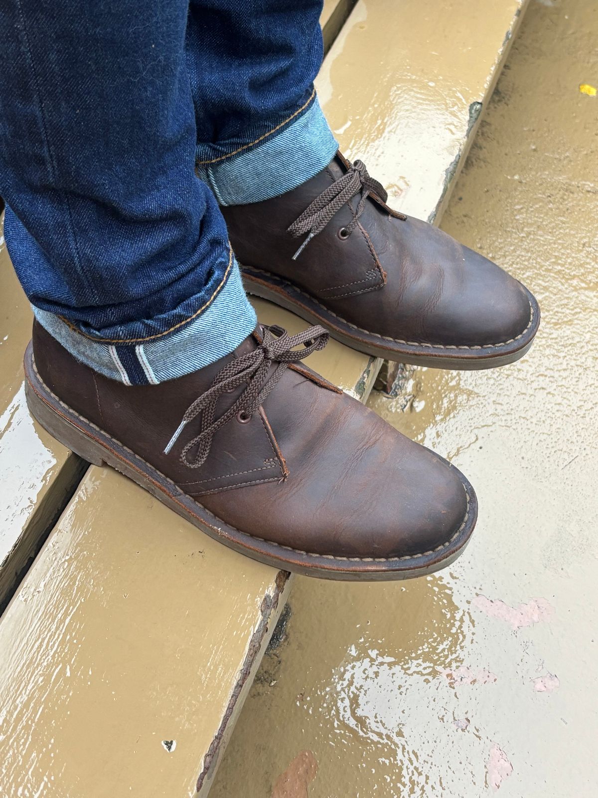 Photo by Sober_And_Faded on August 19, 2025 of the Clarks Bushacre 3 in Dark Brown Beeswax.