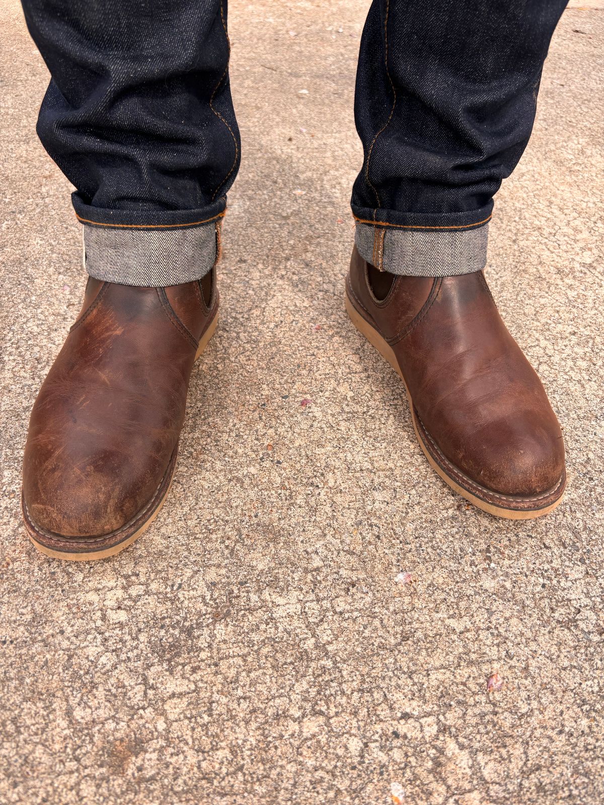 Photo by Sober_And_Faded on April 27, 2026 of the Red Wing Classic Chelsea in S.B. Foot Amber Harness.