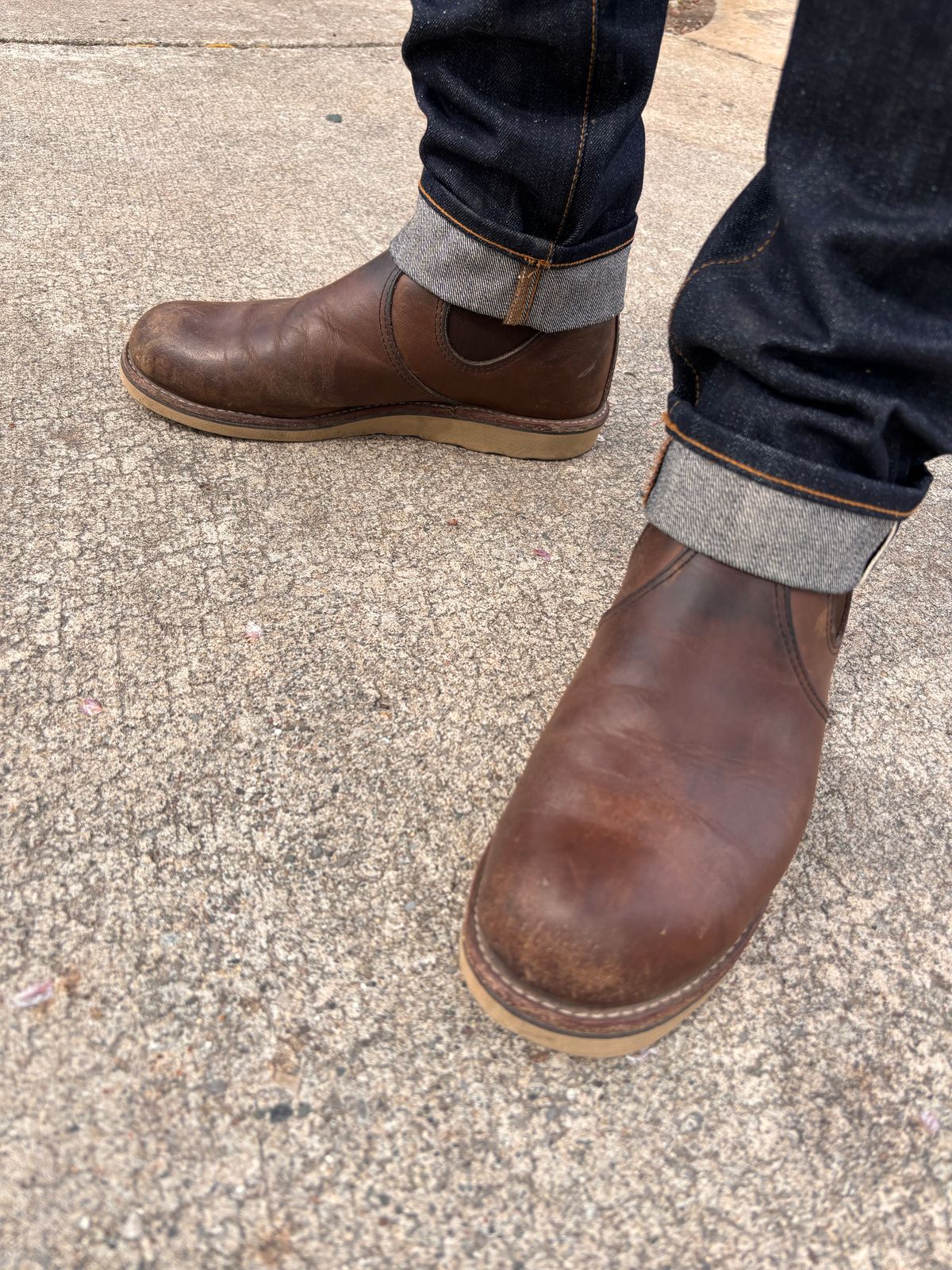 Photo by Sober_And_Faded on April 27, 2026 of the Red Wing Classic Chelsea in S.B. Foot Amber Harness.