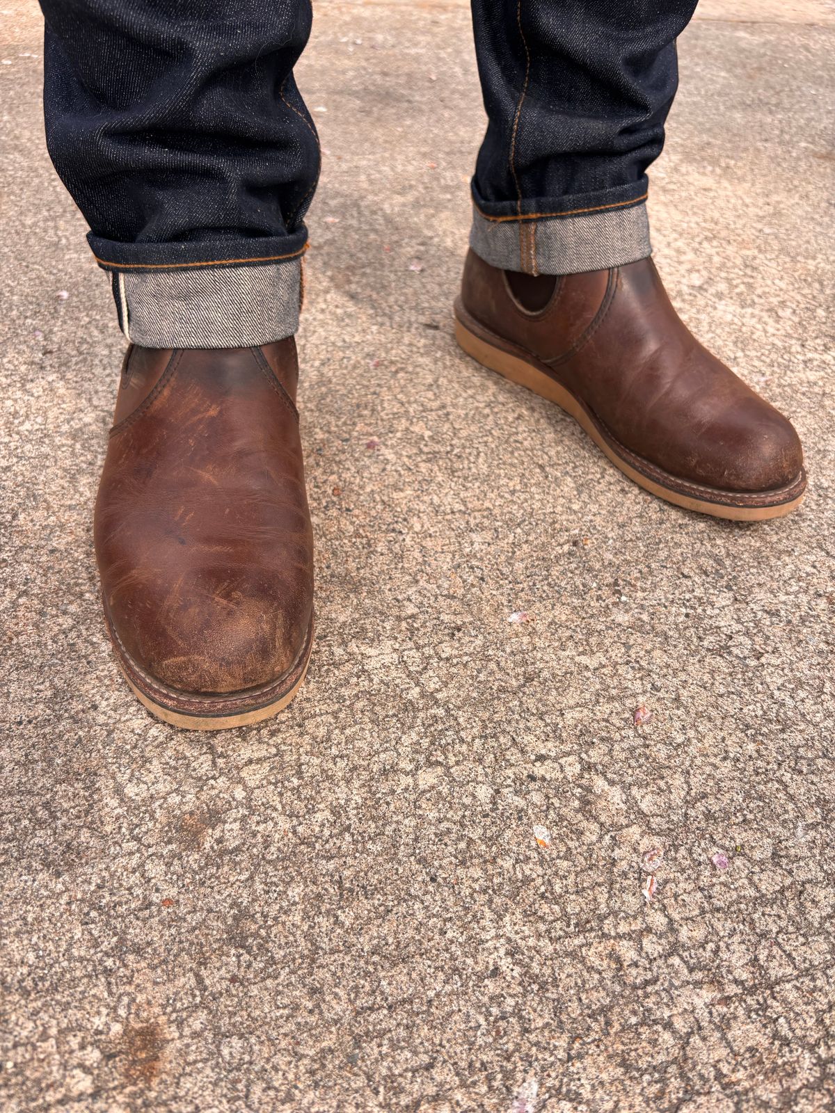 Photo by Sober_And_Faded on April 27, 2026 of the Red Wing Classic Chelsea in S.B. Foot Amber Harness.