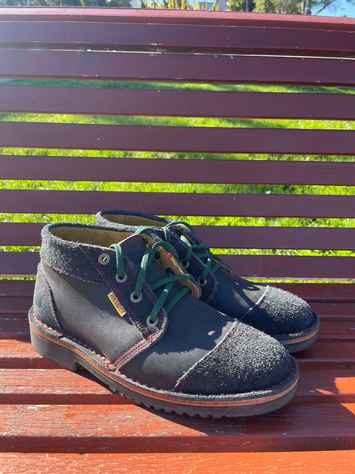Photo by natanjp on November 6, 2024 of the Jim Green Turbo Vellie in Black Full Grain.