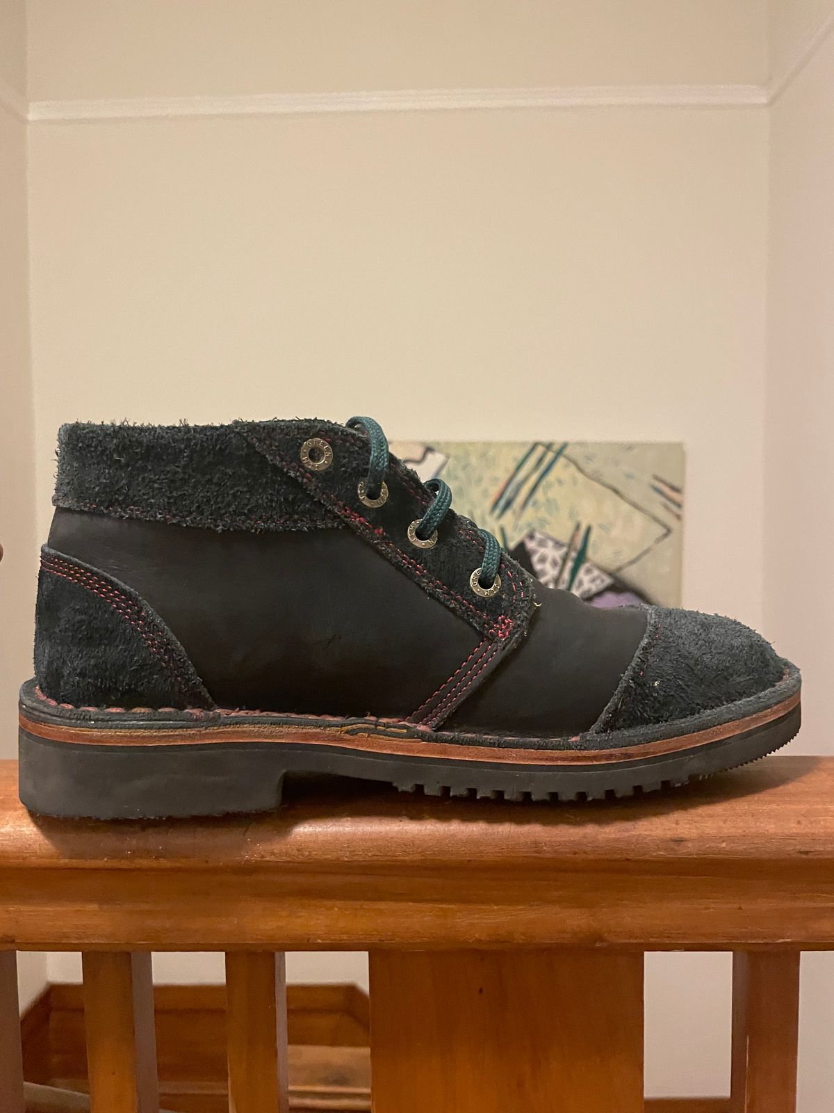 Photo by natanjp on December 1, 2024 of the Jim Green Turbo Vellie in Black Full Grain.