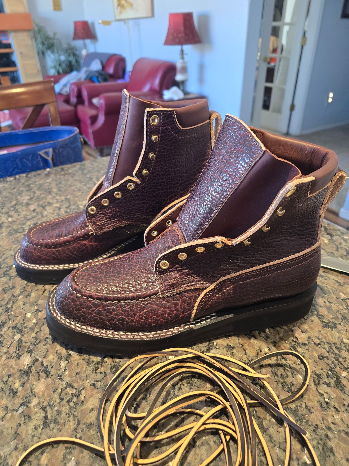 Photo by gtealcr on March 14, 2026 of the Nicks Wood Butcher in Horween Yellowstone #8.