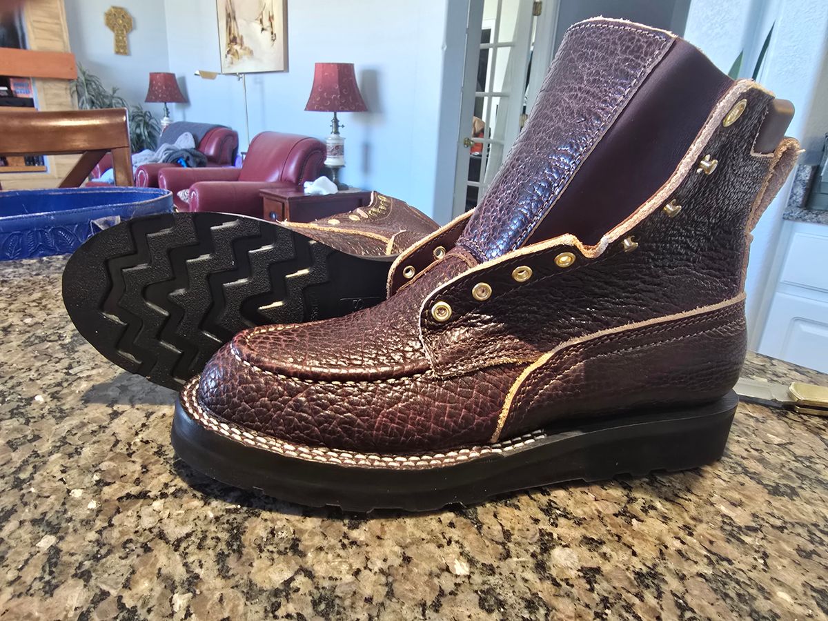 Photo by gtealcr on March 14, 2026 of the Nicks Wood Butcher in Horween Yellowstone #8.