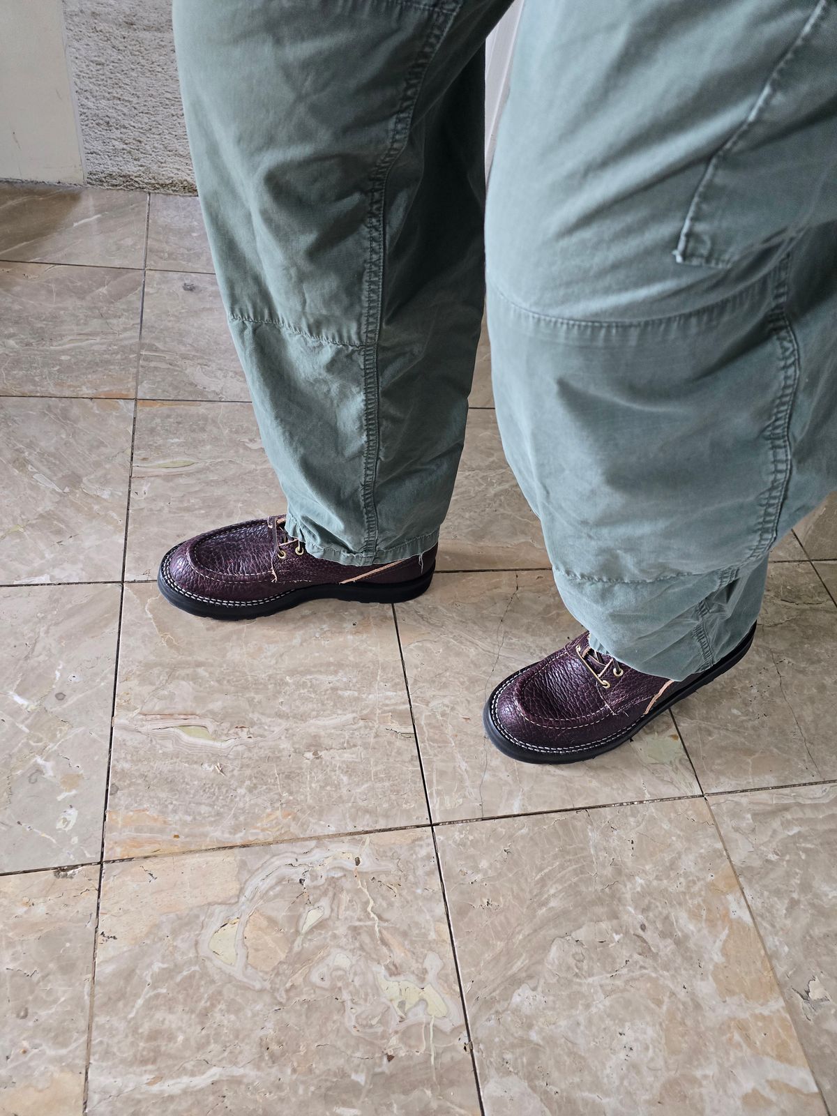 Photo by gtealcr on March 14, 2026 of the Nicks Wood Butcher in Horween Yellowstone #8.