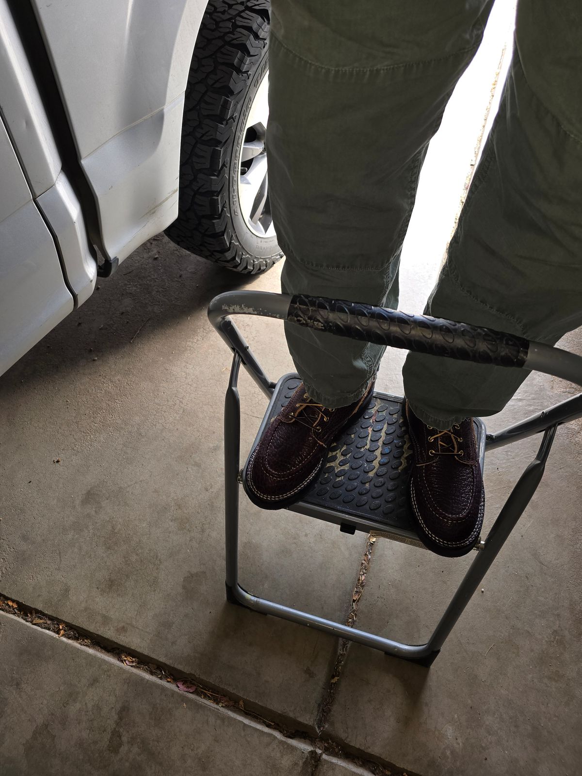 Photo by gtealcr on March 14, 2026 of the Nicks Wood Butcher in Horween Yellowstone #8.