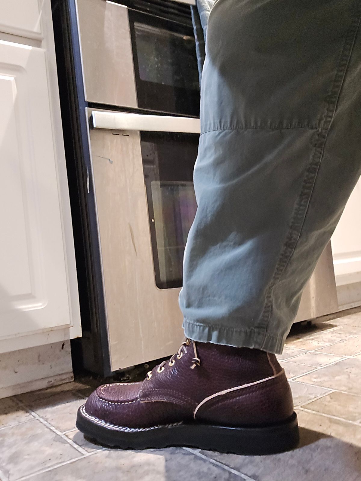 Photo by gtealcr on March 15, 2026 of the Nicks Wood Butcher in Horween Yellowstone #8.