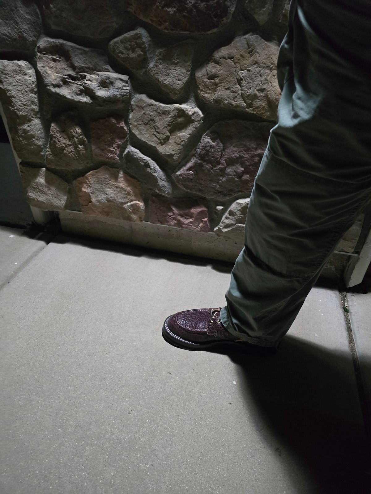 Photo by gtealcr on March 15, 2026 of the Nicks Wood Butcher in Horween Yellowstone #8.