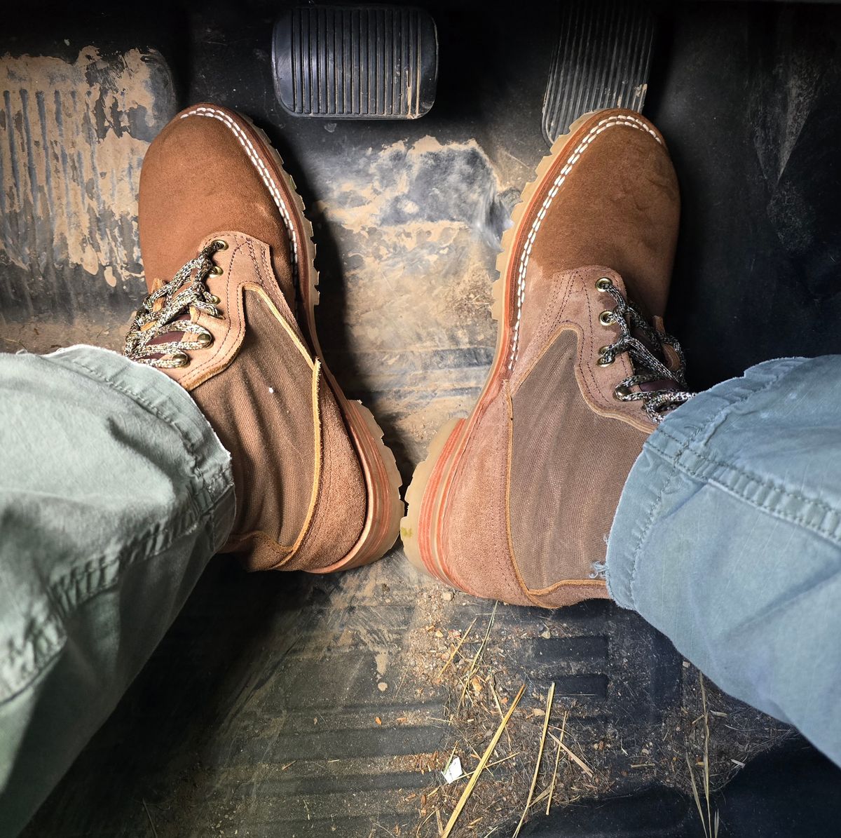 Photo by gtealcr on May 24, 2026 of the Nicks X Heat Straps Upperducker in Nicks Seidel 64 Tan Roughout & Heatstraps Cotton Canvas.