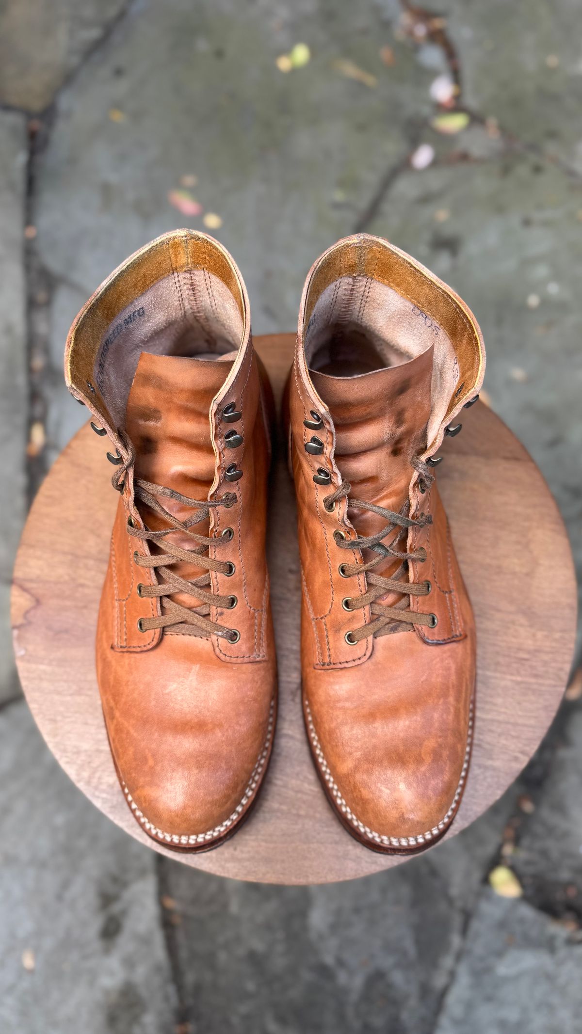 Photo by bigsmallies on November 1, 2025 of the Oldspeed Custom Model in Horween Russet Horsehide Strips.