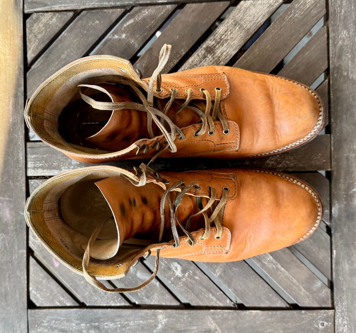 Photo by bigsmallies on February 5, 2026 of the Oldspeed MFG Custom Model in Horween Russet Horsehide Strips.