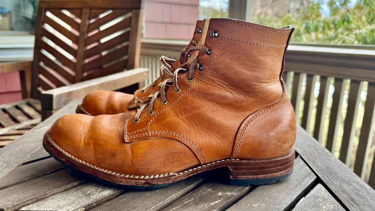 Photo by bigsmallies on March 4, 2026 of the Oldspeed MFG Custom Model in Horween Russet Horsehide Strips.