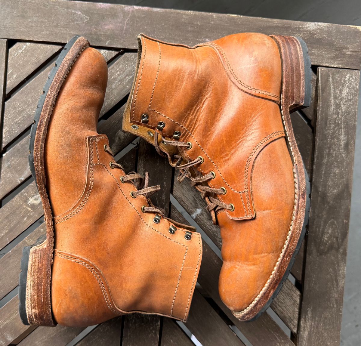 Photo by bigsmallies on March 4, 2026 of the Oldspeed MFG Custom Model in Horween Russet Horsehide Strips.