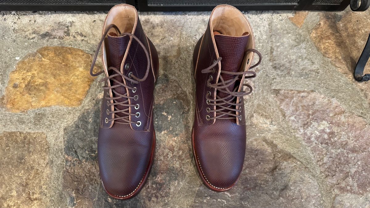 Photo by bigsmallies on November 1, 2024 of the Briselblack The Catcher in Horween Saddle Brown Hatch Grain.