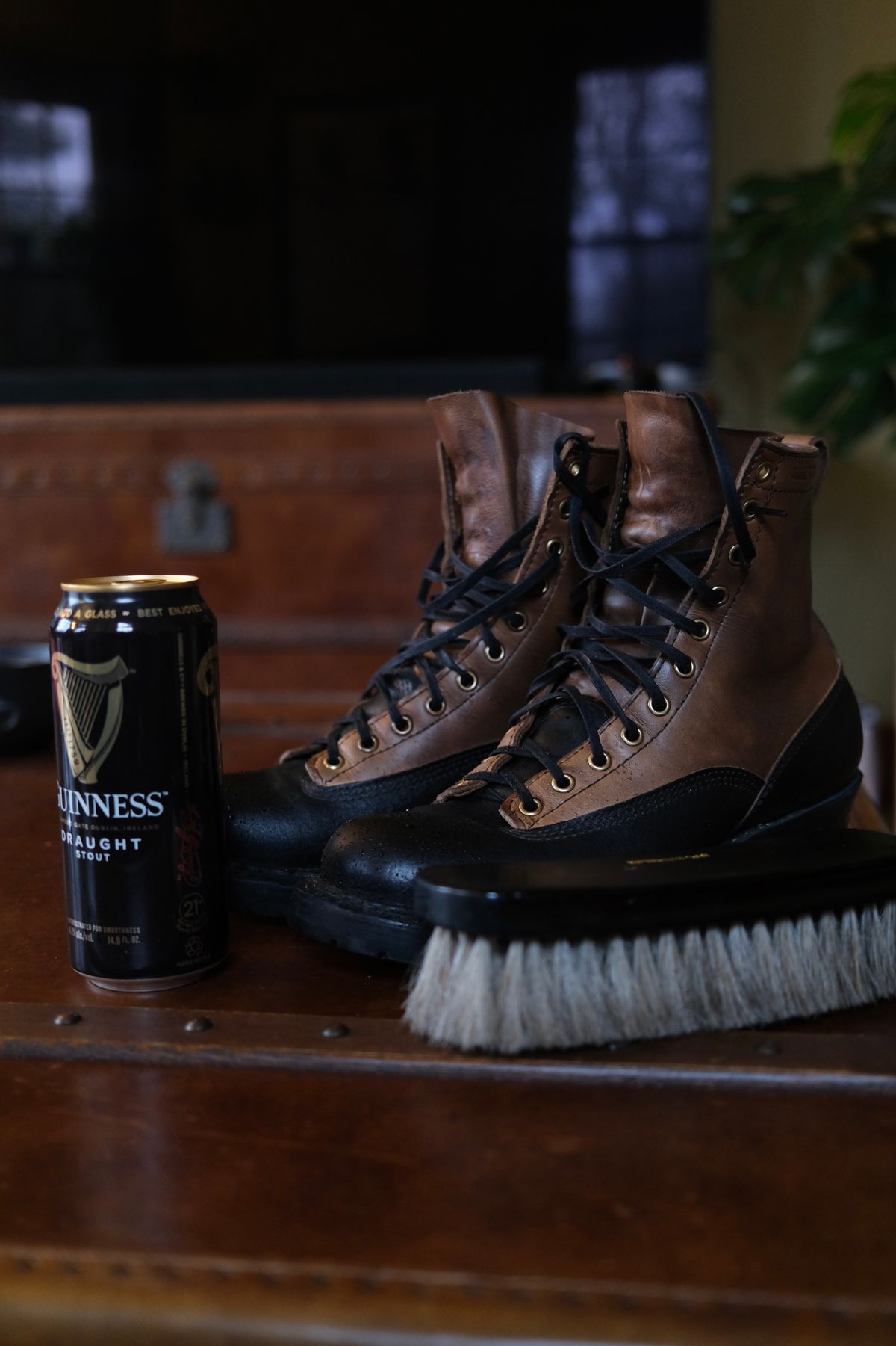 Photo by Fardad on March 24, 2025 of the White's x Division Road LTT Logger 375 in Horween Natural Chromexcel & Horween Black Waxed Flesh.