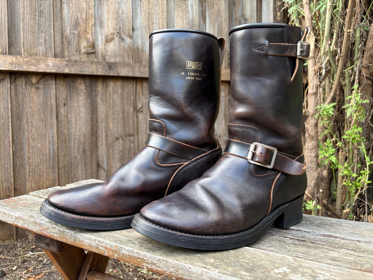 Photo by feathers1ut on April 26, 2026 of the Addict Boots AB-01 Engineer Boots in Black Dye-Finished Horsehide & Maryam Black Horsebutt.