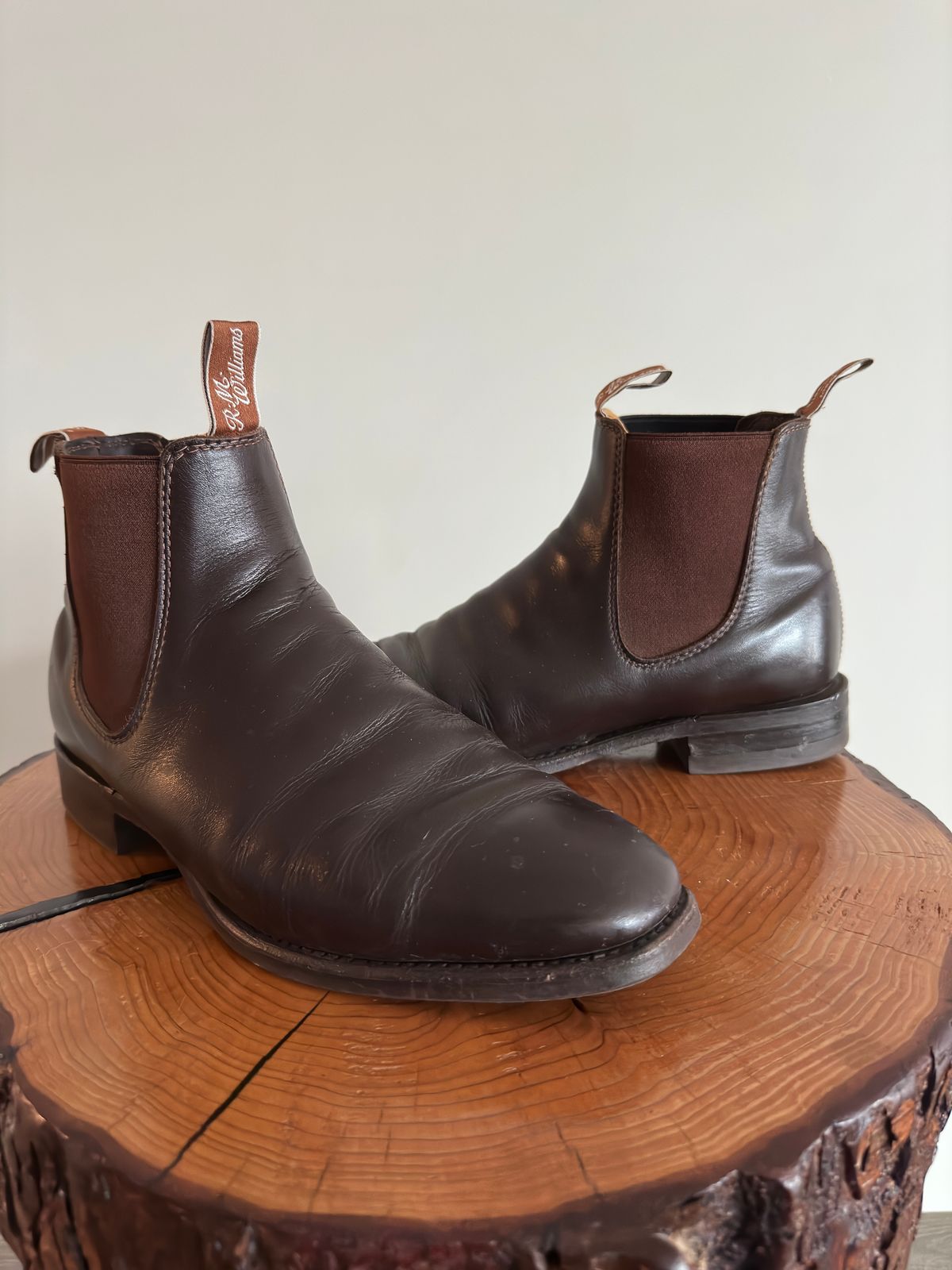 Photo by Thehambergerlar on February 7, 2024 of the R.M. Williams Comfort Craftsman Boot in Chestnut Yearling.