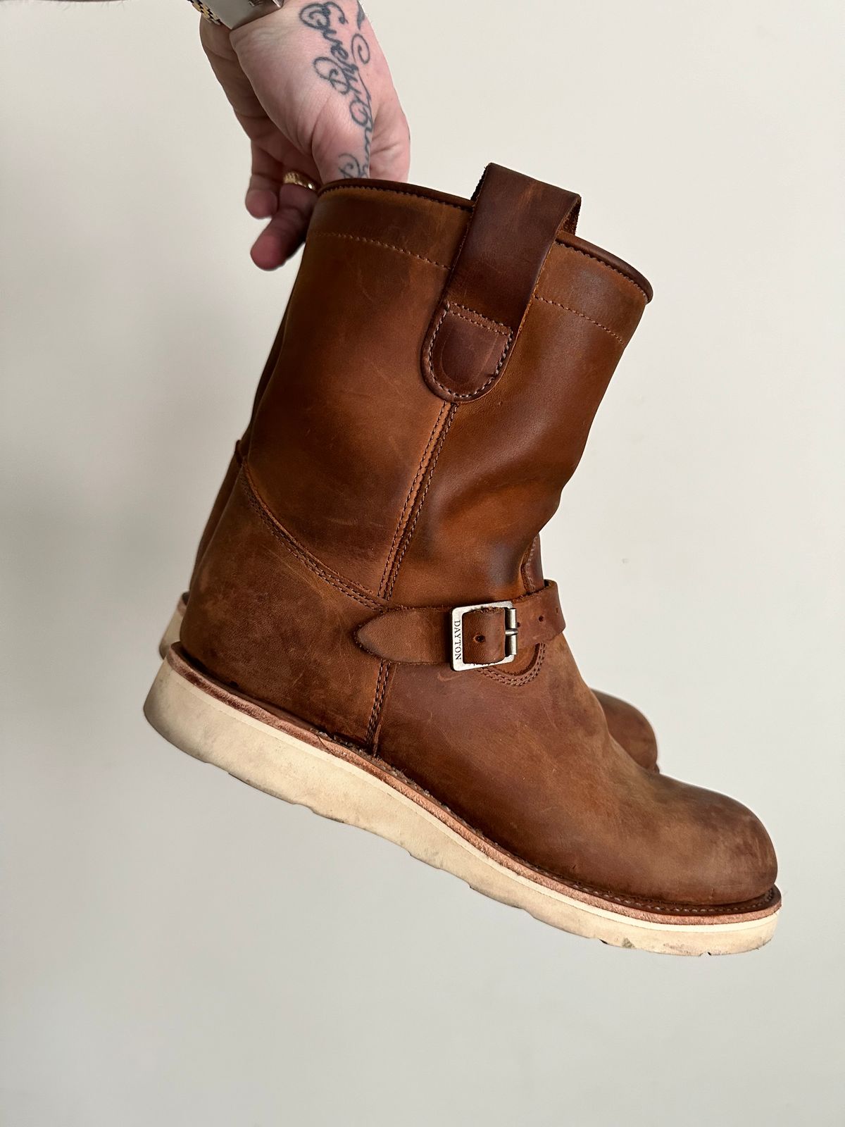 Photo by Thehambergerlar on February 7, 2024 of the Dayton Boots Custom Model in Brown Oil Tan.