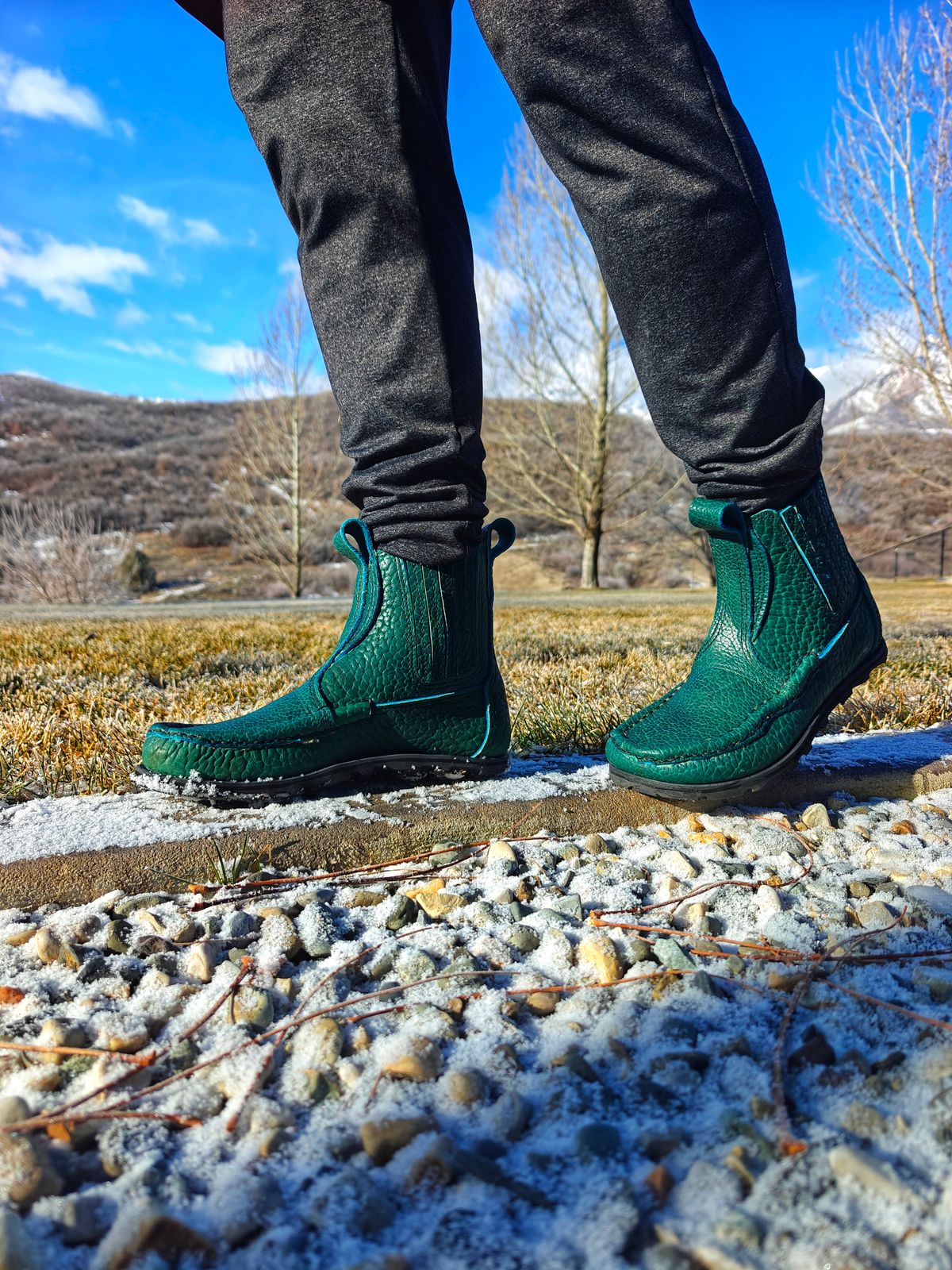 Photo by x24sousa on January 29, 2026 of the X24 Leathers Sasquatch in Law Tanning Teal Shrunken Bison.