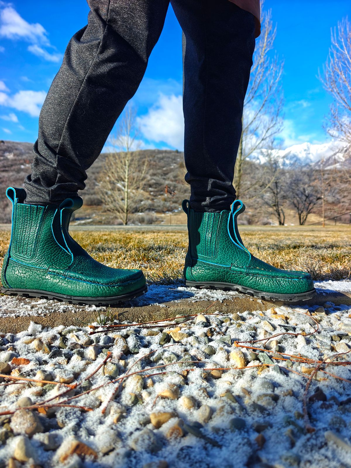 Photo by x24sousa on January 29, 2026 of the X24 Leathers Sasquatch in Law Tanning Teal Shrunken Bison.