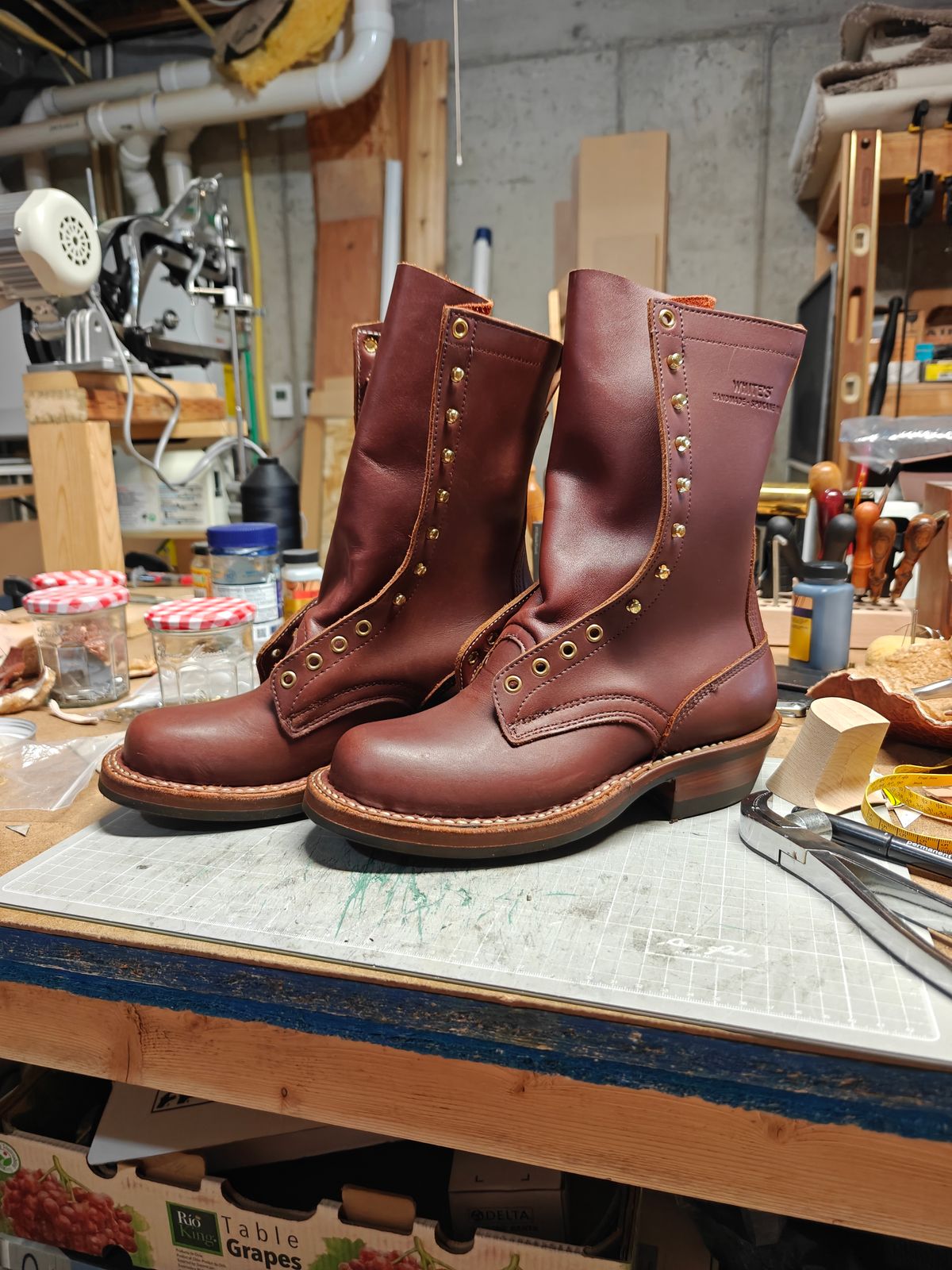 Photo by x24sousa on March 20, 2026 of the White's x Rose Anvil Drifter in Seidel Red Dog Oil Tan.