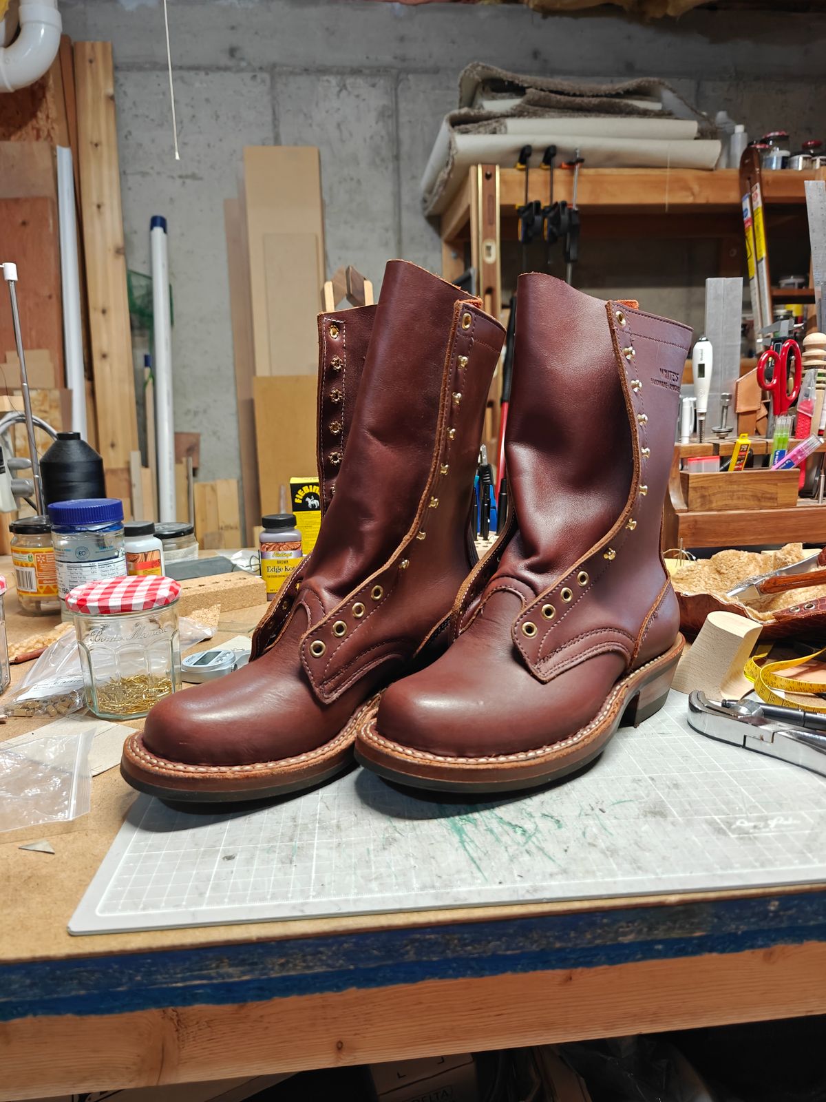 Photo by x24sousa on March 20, 2026 of the White's x Rose Anvil Drifter in Seidel Red Dog Oil Tan.