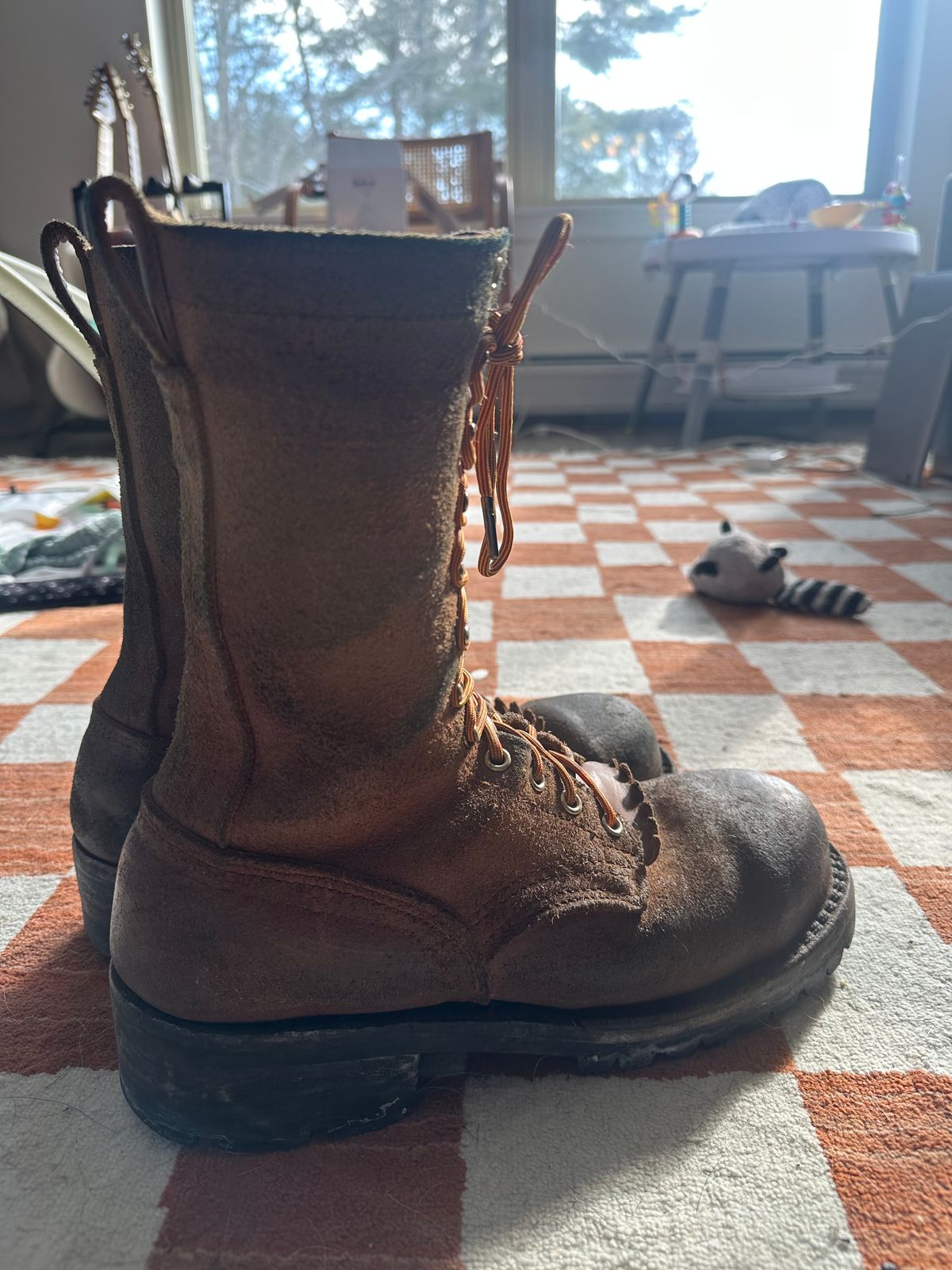 Photo by Refrigeration_Wizard on February 11, 2025 of the Nicks wirecutter in Seidel 1964 Tan Roughout.