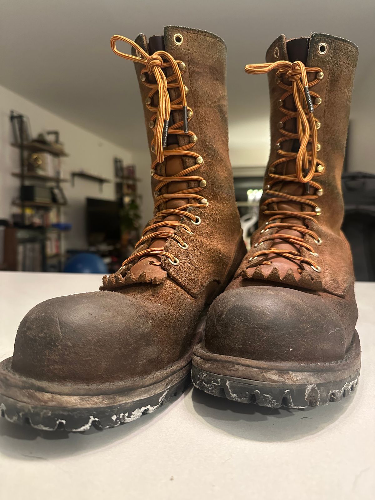 Photo by Refrigeration_Wizard on February 12, 2025 of the Nicks wirecutter in Seidel 1964 Tan Roughout.