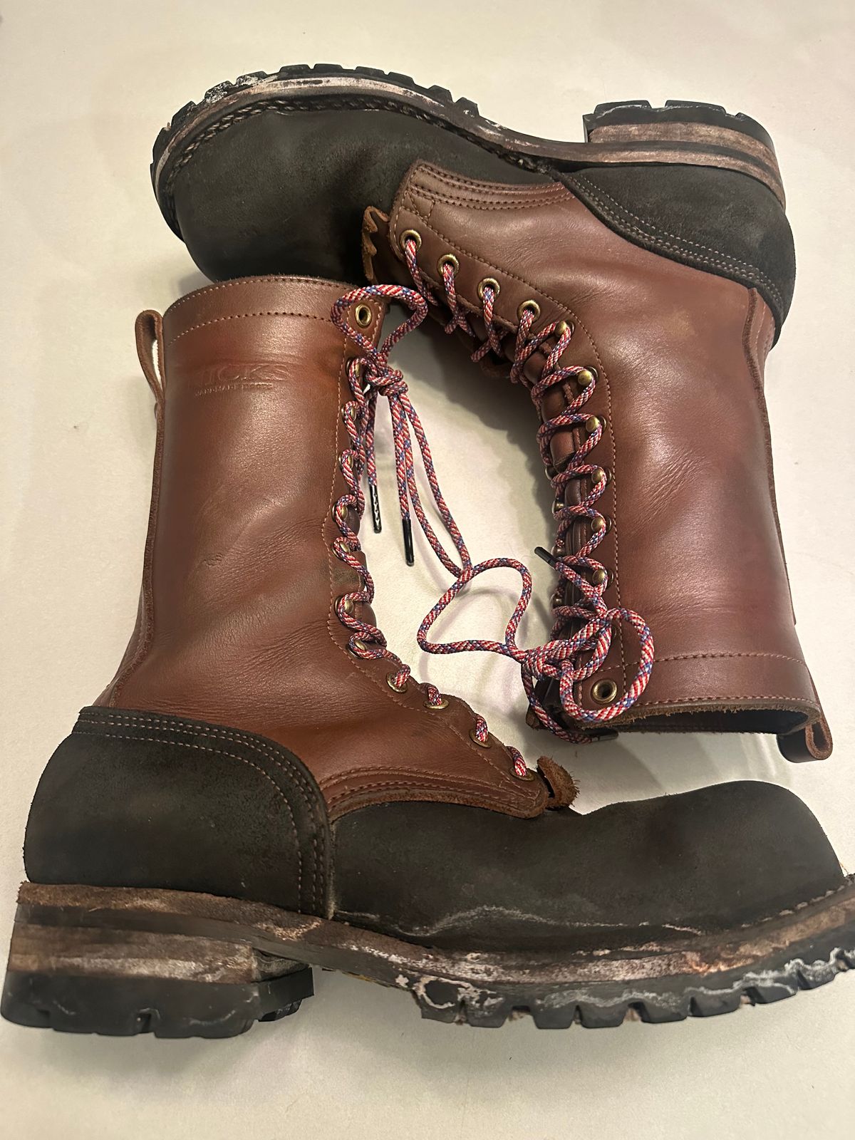 Photo by Refrigeration_Wizard on February 12, 2025 of the Nicks BuilderPro in Seidel 1964 Brown & Seidel 1964 Black Roughout.