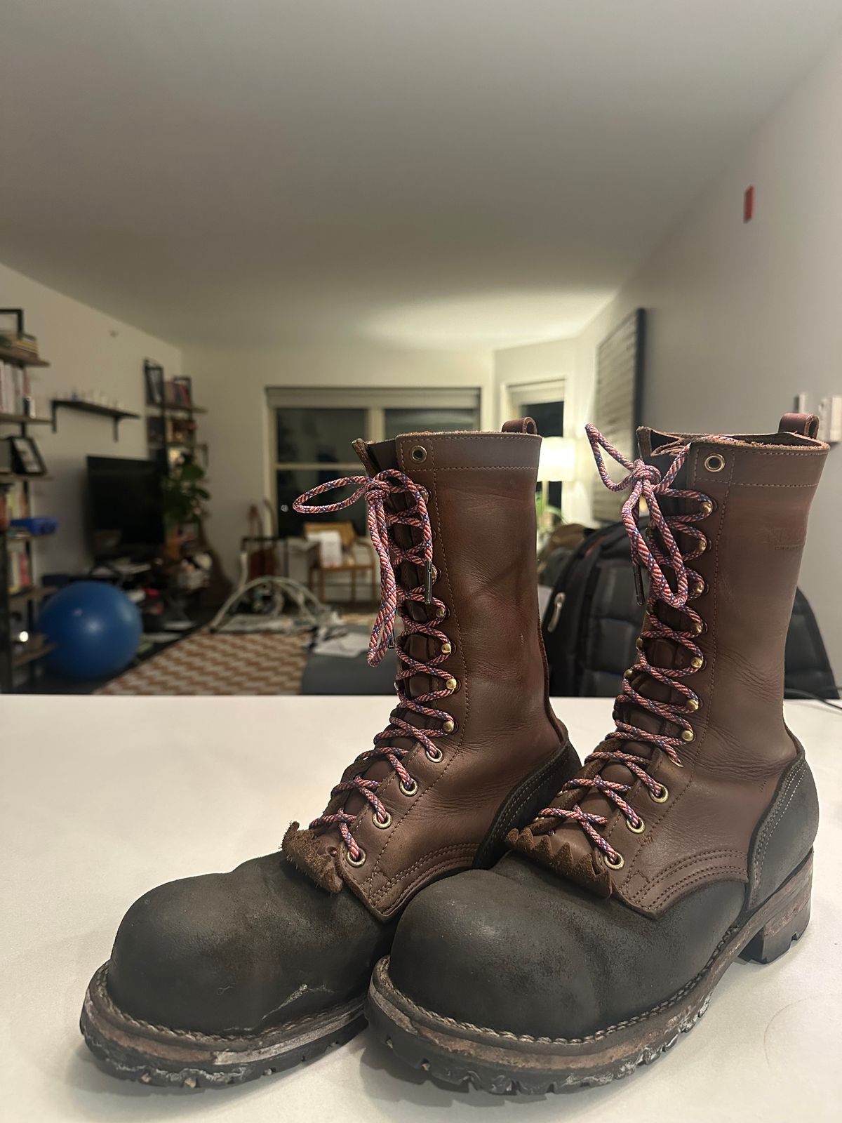 Photo by Refrigeration_Wizard on February 12, 2025 of the Nicks BuilderPro in Seidel 1964 Brown & Seidel 1964 Black Roughout.