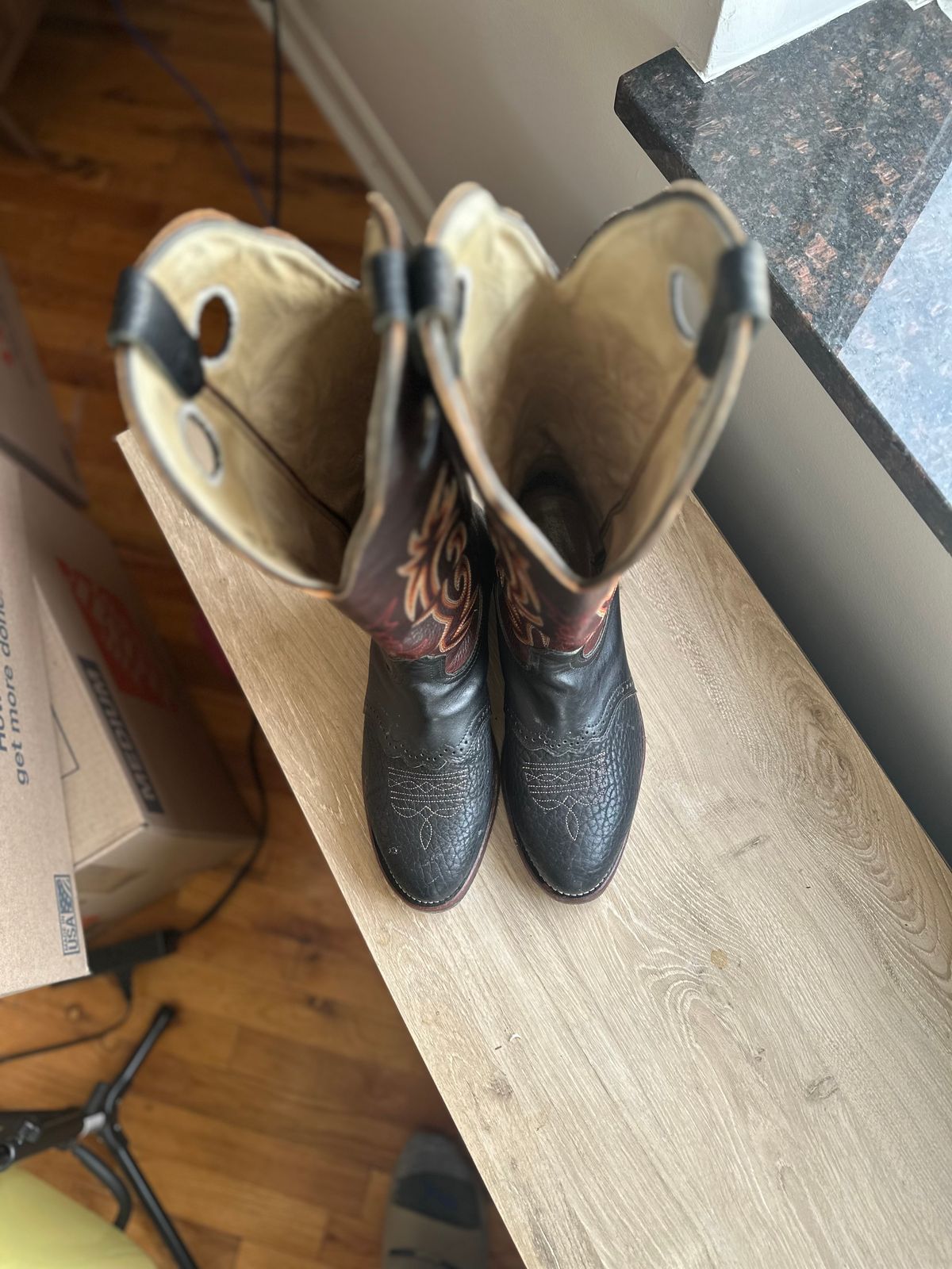 Photo by JT4 on December 5, 2025 of the Boulet Boots 3059 in Bullhide.