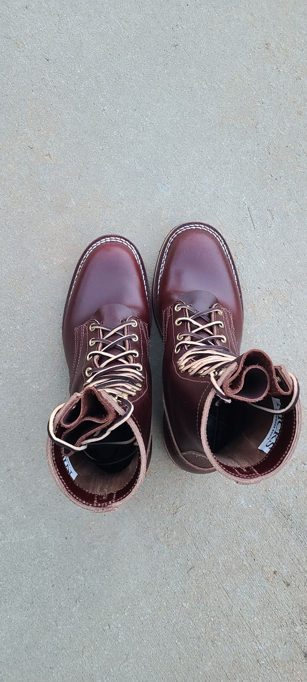 Photo by A_Dillard on March 21, 2024 of the Nicks MTO in Horween Tan Waxed Flesh.