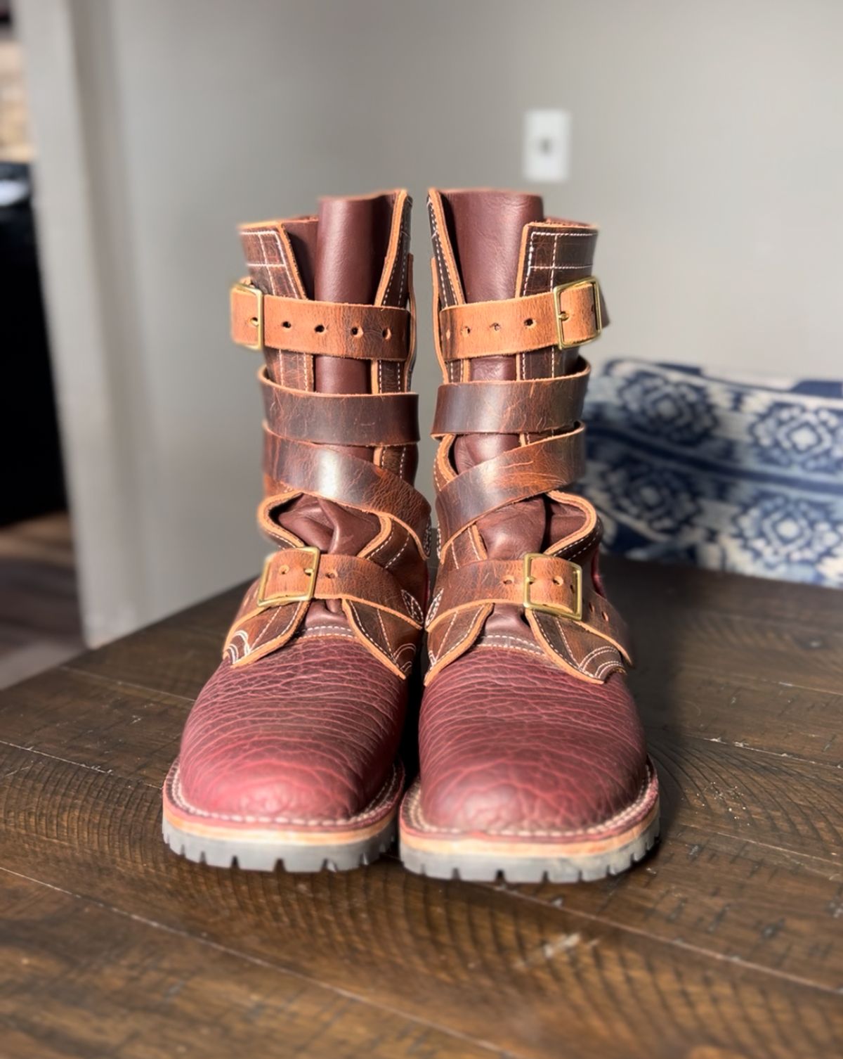 Photo by petejones418 on November 27, 2025 of the Nicks TankerPro in Italian Brown Cypress & Law Tanning Oxblood Smooth Shruken Bison.