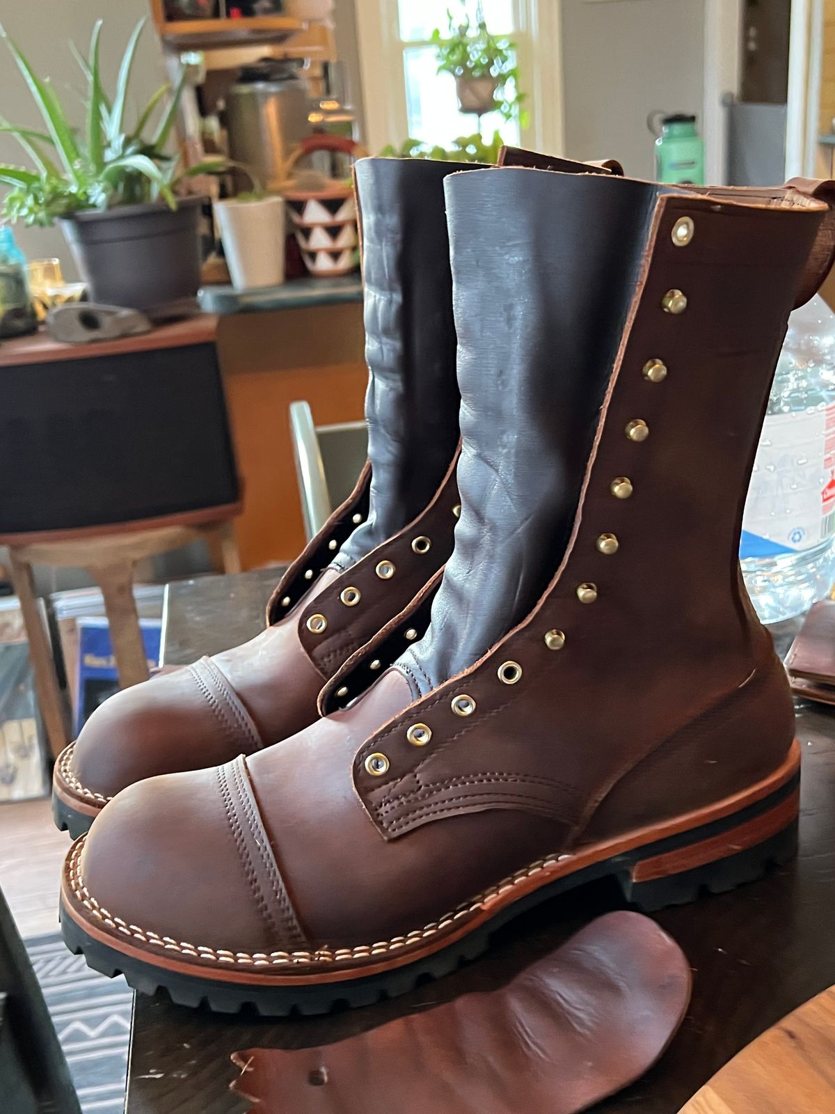 Photo by petejones418 on October 1, 2024 of the Nicks Lace Up Work in Seidel WeatherShield Brown.